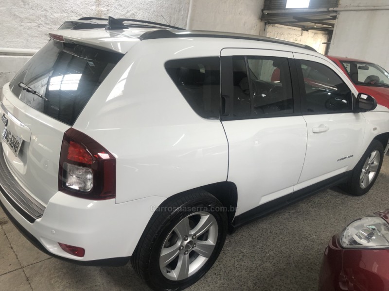 COMPASS 2.0 16V FLEX SPORT AUTOMÁTICO - 2015 - CAXIAS DO SUL