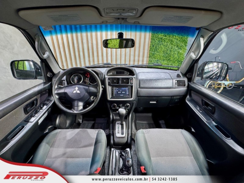 PAJERO TR4 2.0 4X4 16V 140CV FLEX 4P AUTOMÁTICO - 2014 - NOVA PRATA