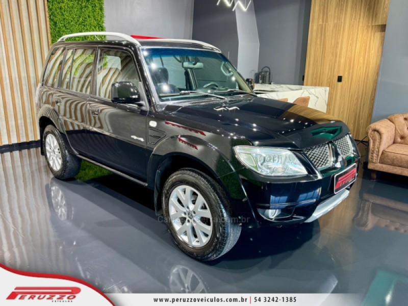 PAJERO TR4 2.0 4X4 16V 140CV FLEX 4P AUTOMÁTICO - 2014 - NOVA PRATA