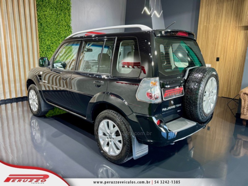 PAJERO TR4 2.0 4X4 16V 140CV FLEX 4P AUTOMÁTICO - 2014 - NOVA PRATA