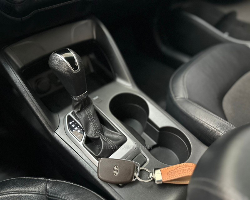 IX35 2.0 16V FLEX 4P AUTOMÁTICO - 2016 - VACARIA