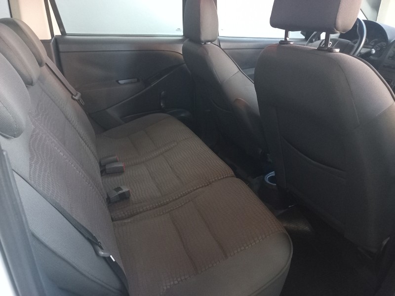 IDEA 1.8 MPI ADVENTURE 8V FLEX 4P MANUAL - 2012 - BENTO GONçALVES