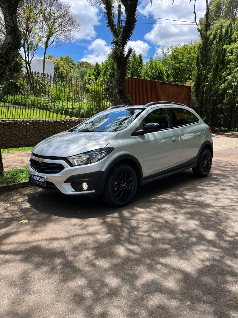 ONIX 1.4 MPFI ACTIV 8V FLEX 4P AUTOMÁTICO