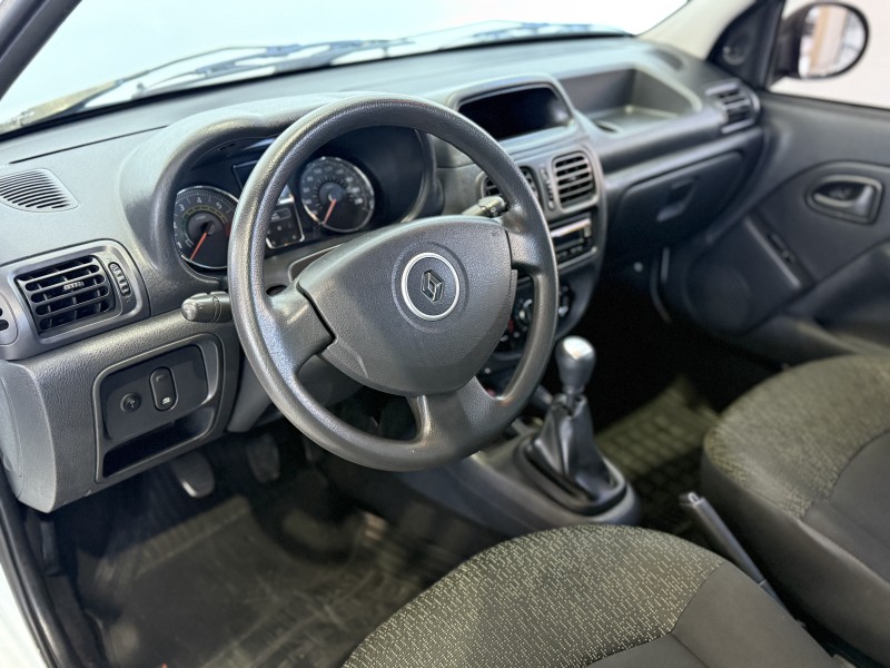 CLIO 1.0 EXPRESSION 16V FLEX 4P MANUAL - 2014 - CAXIAS DO SUL