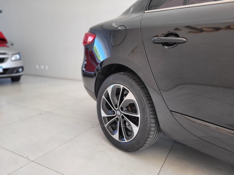 FLUENCE 2.0 PRIVILÉGE 16V FLEX 4P AUTOMÁTICO - 2017 - CANELA