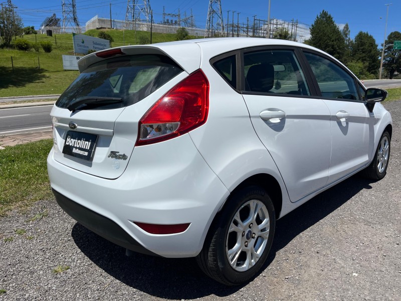 FIESTA 1.6 SE HATCH 16V FLEX 4P AUTOMÁTICO - 2014 - FARROUPILHA