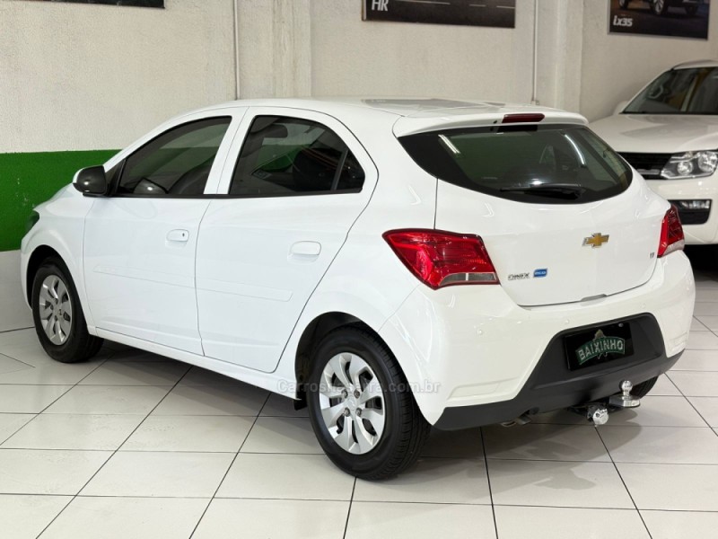 ONIX 1.0 MPFI LT 8V FLEX 4P MANUAL - 2018 - SAPUCAIA DO SUL