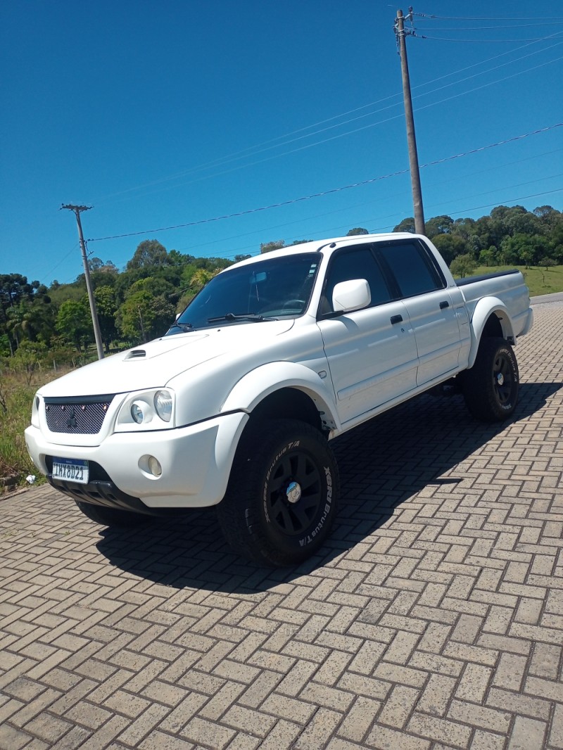 L200 2.5 GLS 4X4 CD 8V DIESEL 4P MANUAL  - 2007 - CAXIAS DO SUL