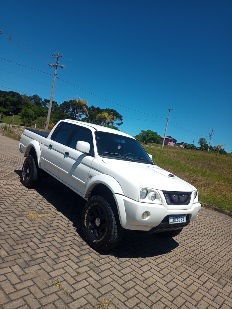 L200 2.5 GLS 4X4 CD 8V DIESEL 4P MANUAL  - 2007 - CAXIAS DO SUL