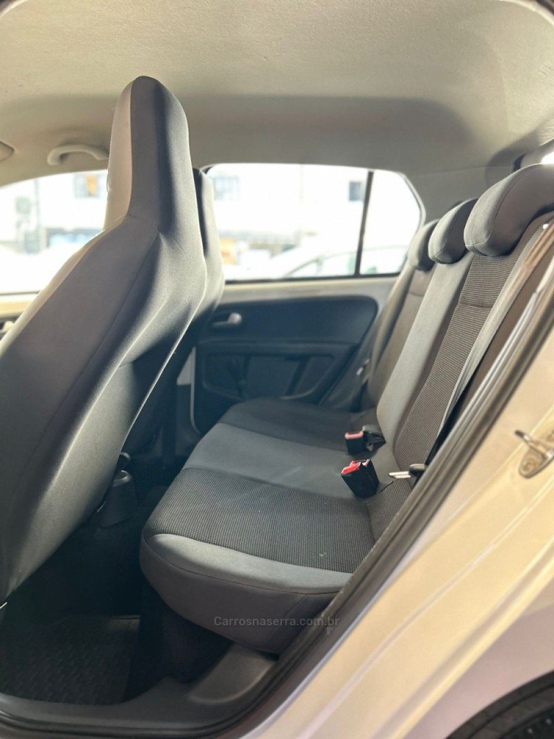 UP 1.0 MPI HIGH UP 12V FLEX 4P MANUAL - 2015 - PASSO FUNDO