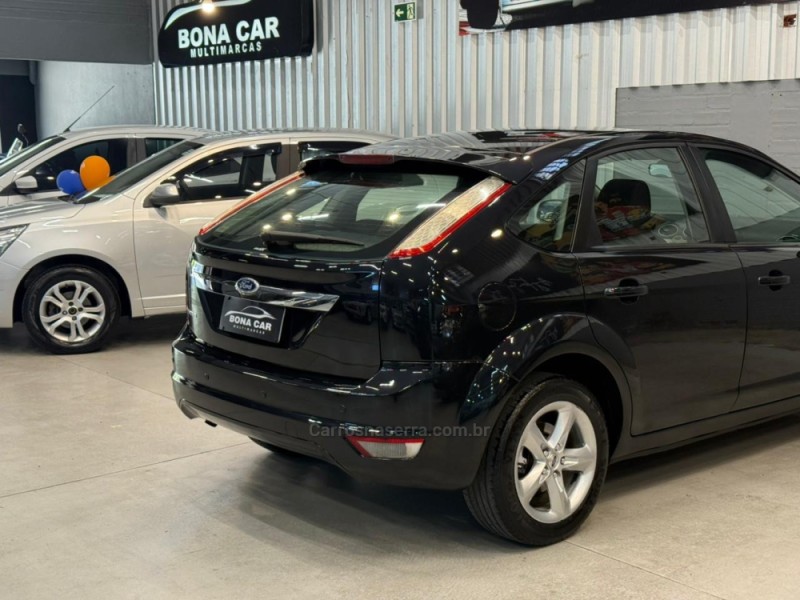 FOCUS 1.6 GLX 8V FLEX 4P MANUAL - 2011 - CAXIAS DO SUL
