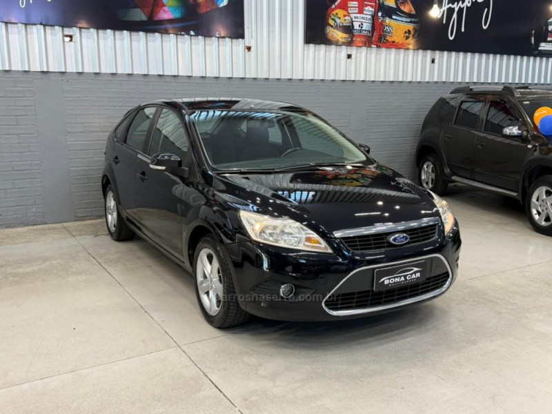 FOCUS 1.6 GLX 8V FLEX 4P MANUAL - 2011 - CAXIAS DO SUL