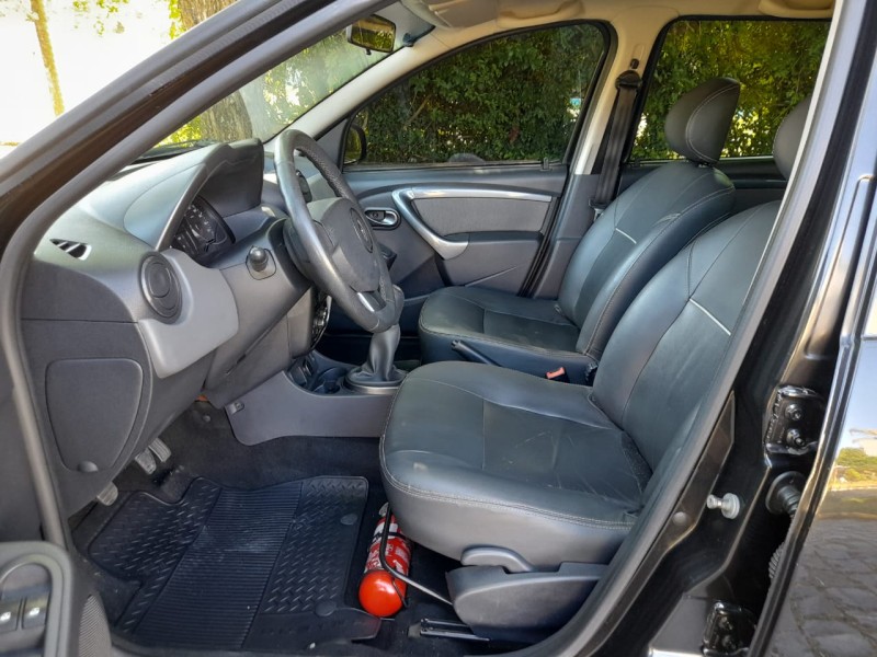DUSTER 1.6 DYNAMIQUE 4X2 16V FLEX 4P MANUAL - 2013 - FARROUPILHA