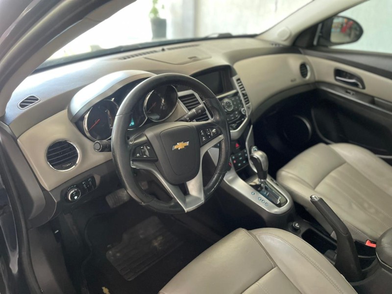CRUZE 1.8 LTZ 16V FLEX 4P AUTOMÁTICO - 2013 - BOM PRINCíPIO