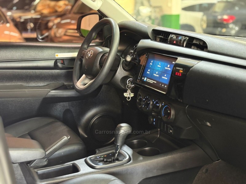 HILUX 2.8 4X4 D-4D CD TURBO 16V DIESEL 4P AUTOMÁTICO - 2024 - SAPUCAIA DO SUL