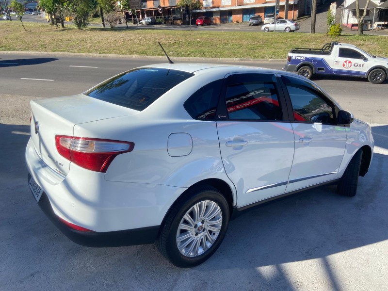 GRAND SIENA 1.6 MPI ESSENCE 16V FLEX 4P MANUAL - 2014 - CAXIAS DO SUL