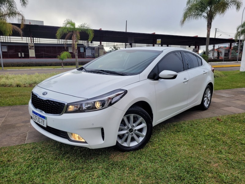 cerato 1.6 sx 16v flex 4p manual 2019 carlos barbosa