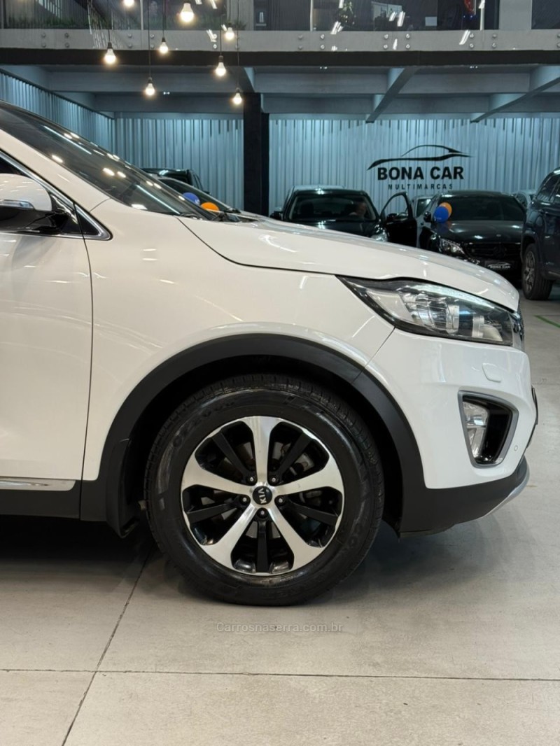 SORENTO 3.3 EX V6 24V GASOLINA 4P 7 LUGARES AUTOMATICO - 2016 - CAXIAS DO SUL
