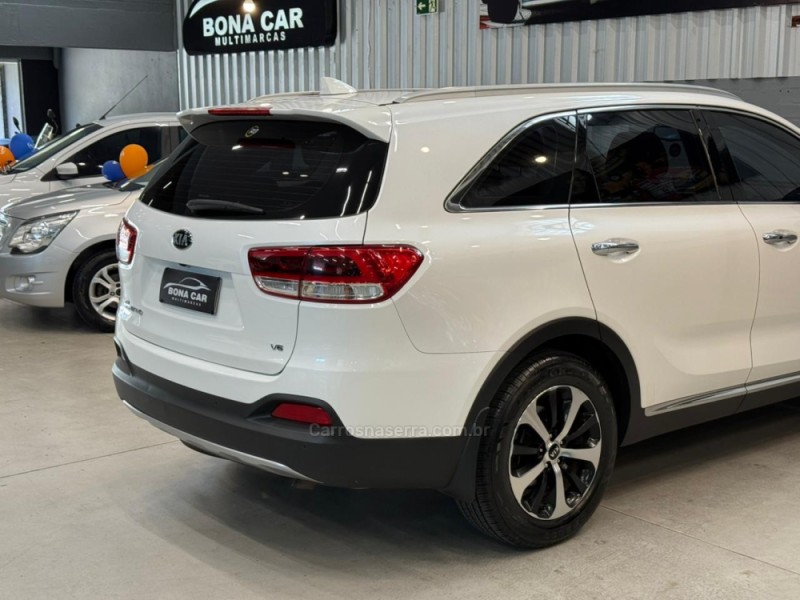 SORENTO 3.3 EX V6 24V GASOLINA 4P 7 LUGARES AUTOMATICO - 2016 - CAXIAS DO SUL