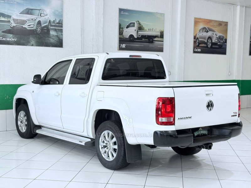 AMAROK 2.0 TRENDLINE 4X4 CD 16V TURBO INTERCOOLER DIESEL 4P AUTOMÁTICO - 2018 - SAPUCAIA DO SUL