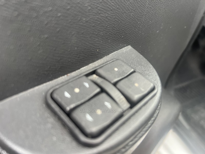 CELTA 1.0 MPFI 8V GASOLINA 4P MANUAL - 2010 - CAMPO BOM