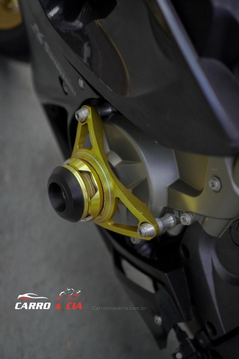 S 1000 RR - 2010 - SANTA CRUZ DO SUL