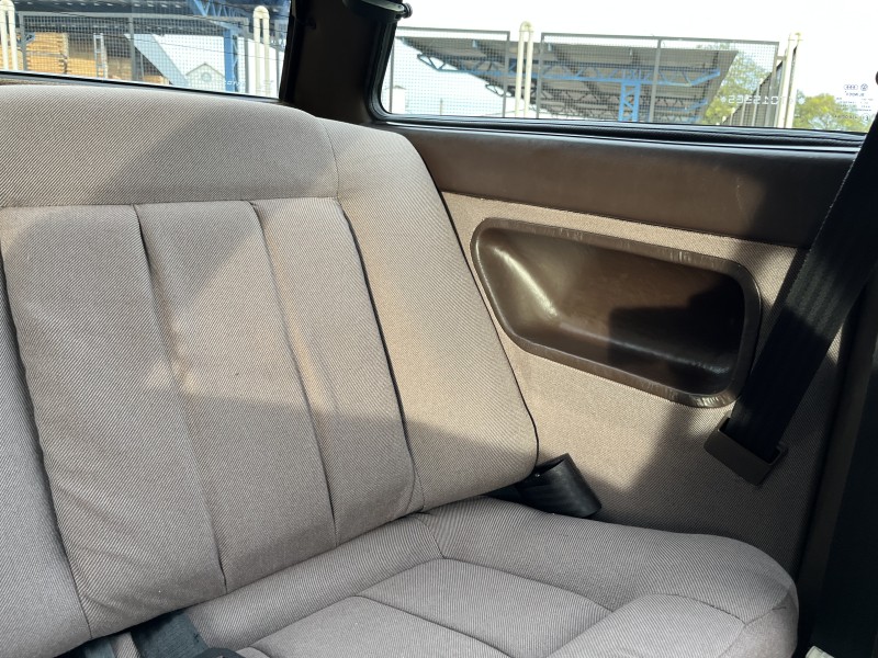 VOYAGE 1.8 GLS 8V ÁLCOOL 2P MANUAL - 1989 - GARIBALDI