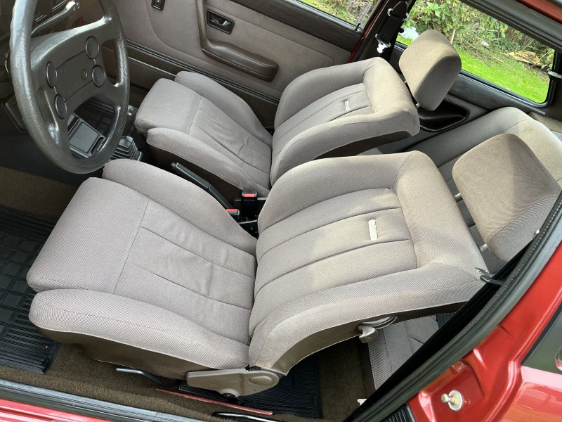 VOYAGE 1.8 GLS 8V ÁLCOOL 2P MANUAL - 1989 - GARIBALDI