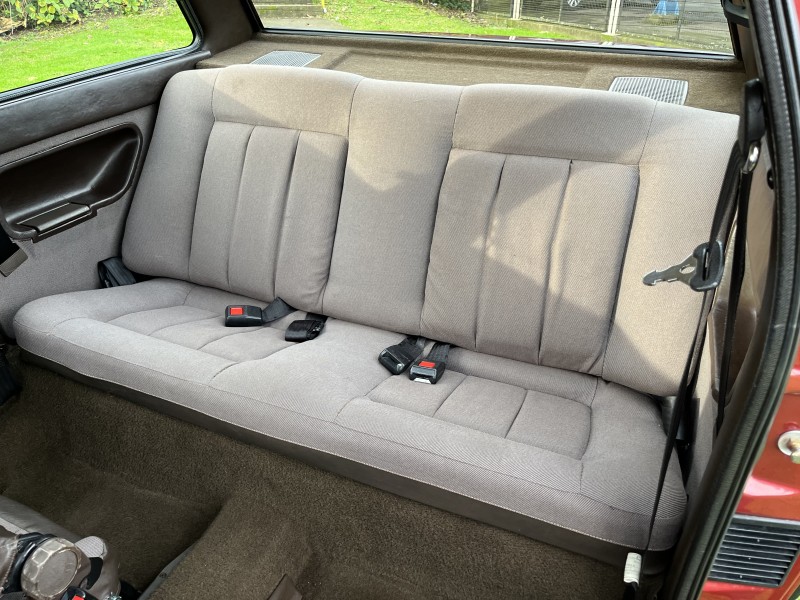 VOYAGE 1.8 GLS 8V ÁLCOOL 2P MANUAL - 1989 - GARIBALDI