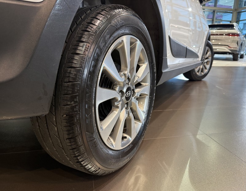 HB20X 1.6 16V STYLE FLEX 4P MANUAL - 2017 - FARROUPILHA