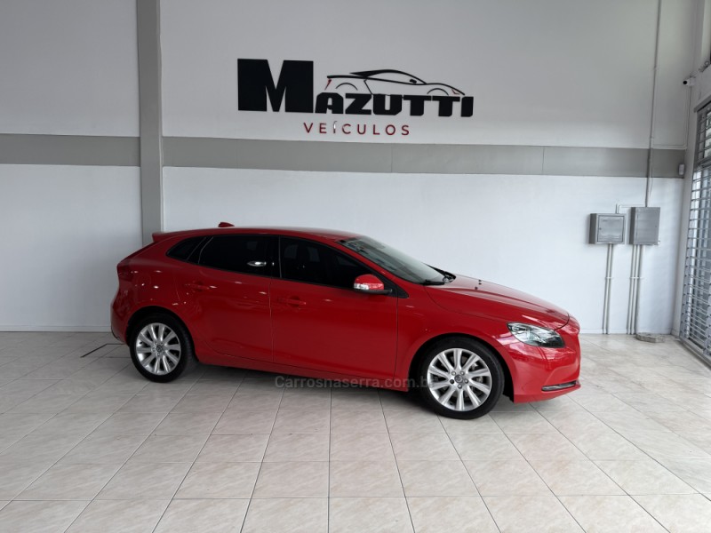 v40 2.0 t4 comfort turbo gasolina 4p automatico 2015 bento goncalves