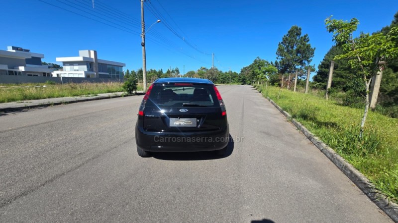 FIESTA 1.0 SE 8V FLEX 4P MANUAL - 2013 - BENTO GONçALVES