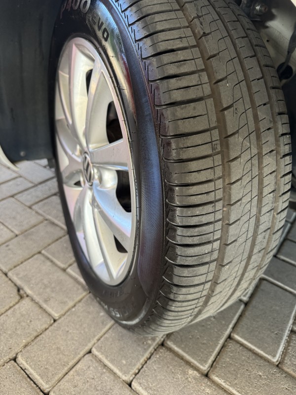 JETTA 2.0 COMFORTLINE FLEX 4P TIPTRONIC - 2012 - CAXIAS DO SUL