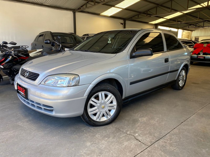 CHEVROLET - ASTRA - 1999/1999 - Prata - R$ 20.900,00