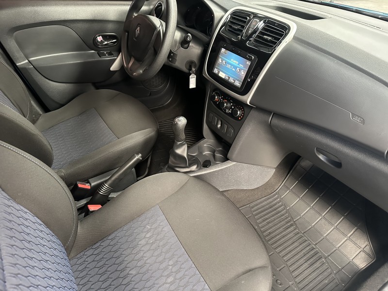 SANDERO 1.0 EXPRESSION 16V FLEX 4P MANUAL - 2015 - CAXIAS DO SUL