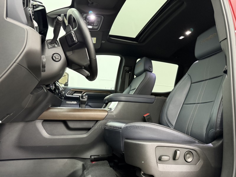 SILVERADO 5.3 1500 HIGH 4X4 COUNTRY GASOLINA 4X4 AUTOMÁTICO - 2024 - CAXIAS DO SUL