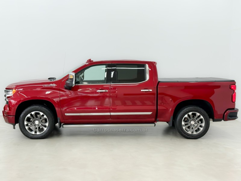 SILVERADO 5.3 1500 HIGH 4X4 COUNTRY GASOLINA 4X4 AUTOMÁTICO - 2024 - CAXIAS DO SUL