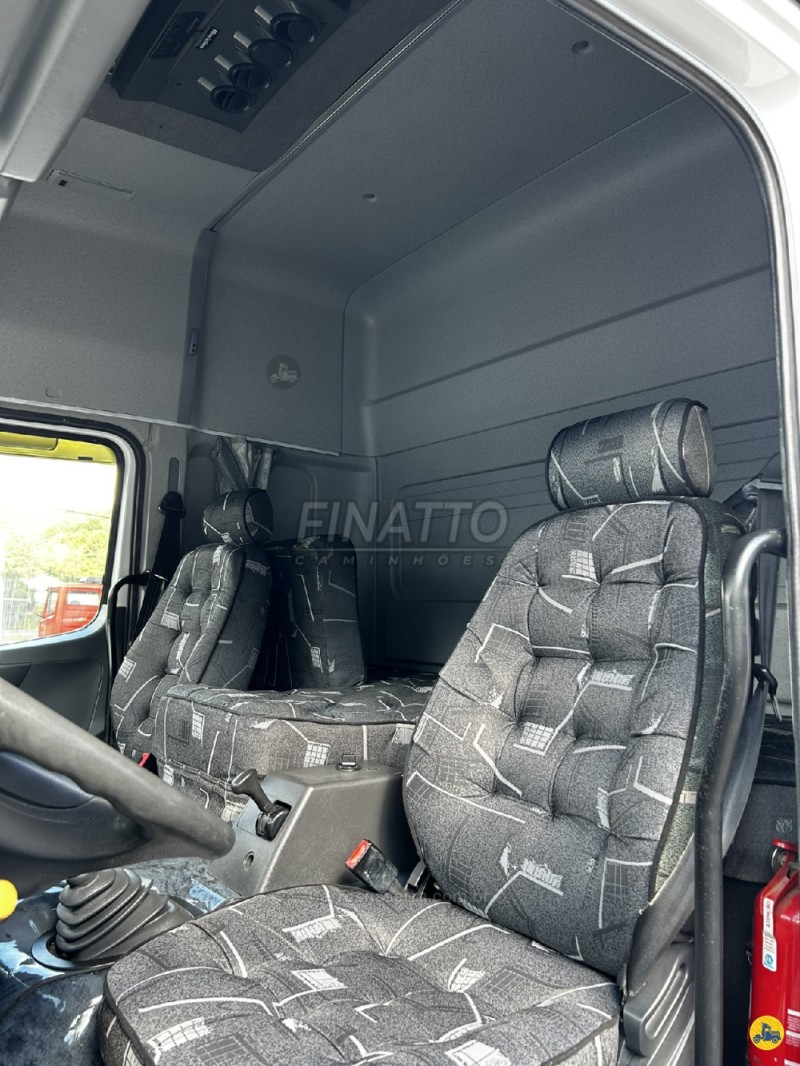 ATEGO 2425 3 EIXOS - 2011 - GARIBALDI