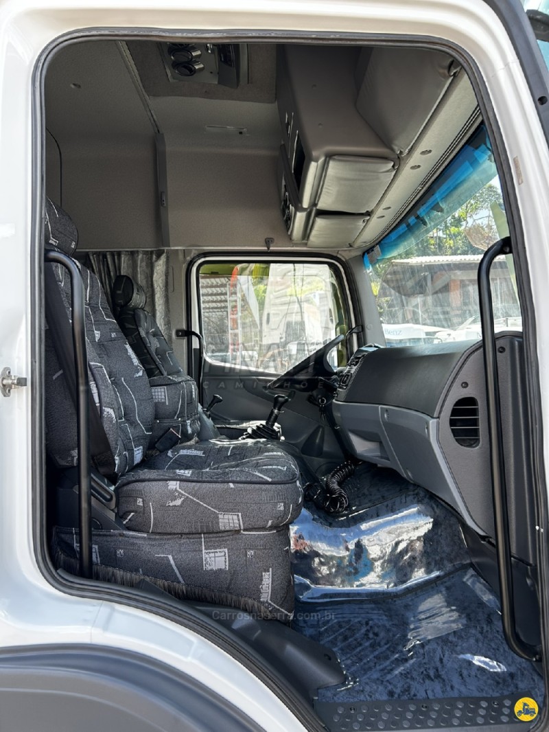 ATEGO 2425 3 EIXOS - 2011 - GARIBALDI