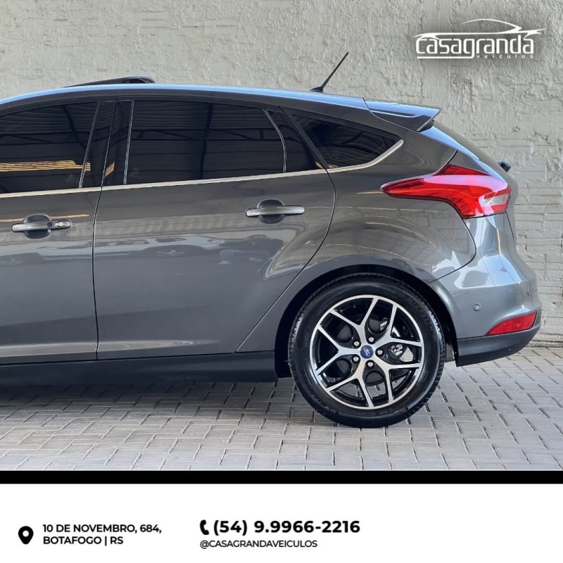 FOCUS 2.0 TITANIUM PLUS HATCH 16V FLEX 4P AUTO - 2016 - BENTO GONçALVES