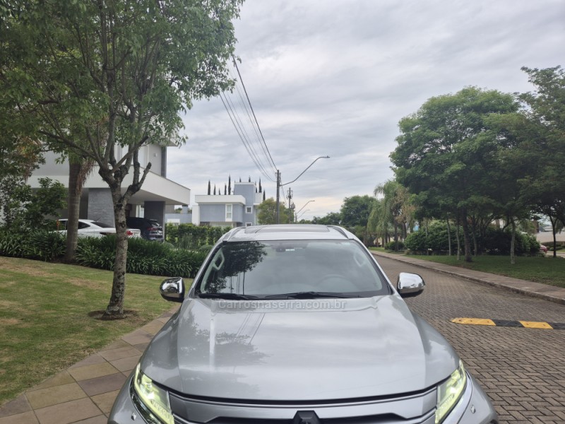 PAJERO DAKAR 3.2 HPE S 4X4 7 LUGARES 16V TURBO INTERCOOLER DIESEL 4P AUTOMÁTICO - 2023 - BENTO GONçALVES