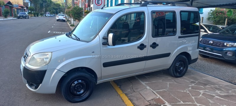 DOBLÓ 1.8 ELX 8V FLEX 4P MANUAL 7 LUGARES - 2013 - PICADA CAFé