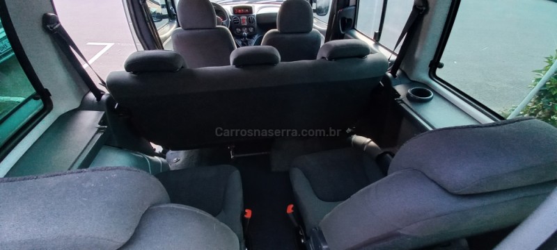 DOBLÓ 1.8 ELX 8V FLEX 4P MANUAL 7 LUGARES - 2013 - PICADA CAFé