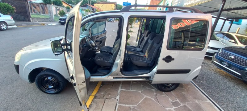 DOBLÓ 1.8 ELX 8V FLEX 4P MANUAL 7 LUGARES - 2013 - PICADA CAFé