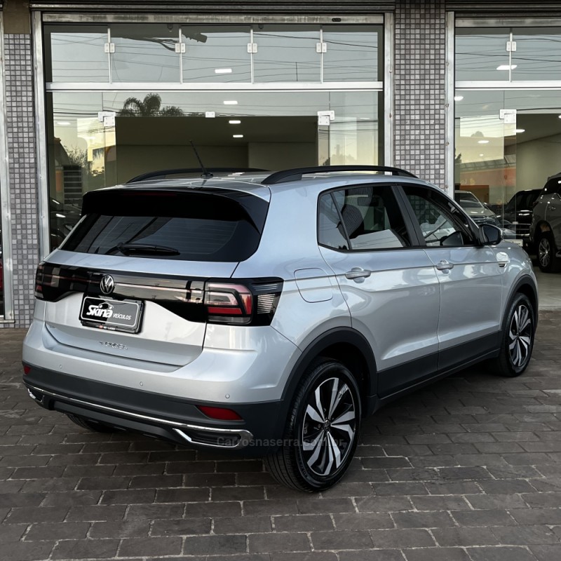 T-CROSS 1.0 COMFORTLINE TSI FLEX 4P AUTOMÁTICO - 2023 - VACARIA