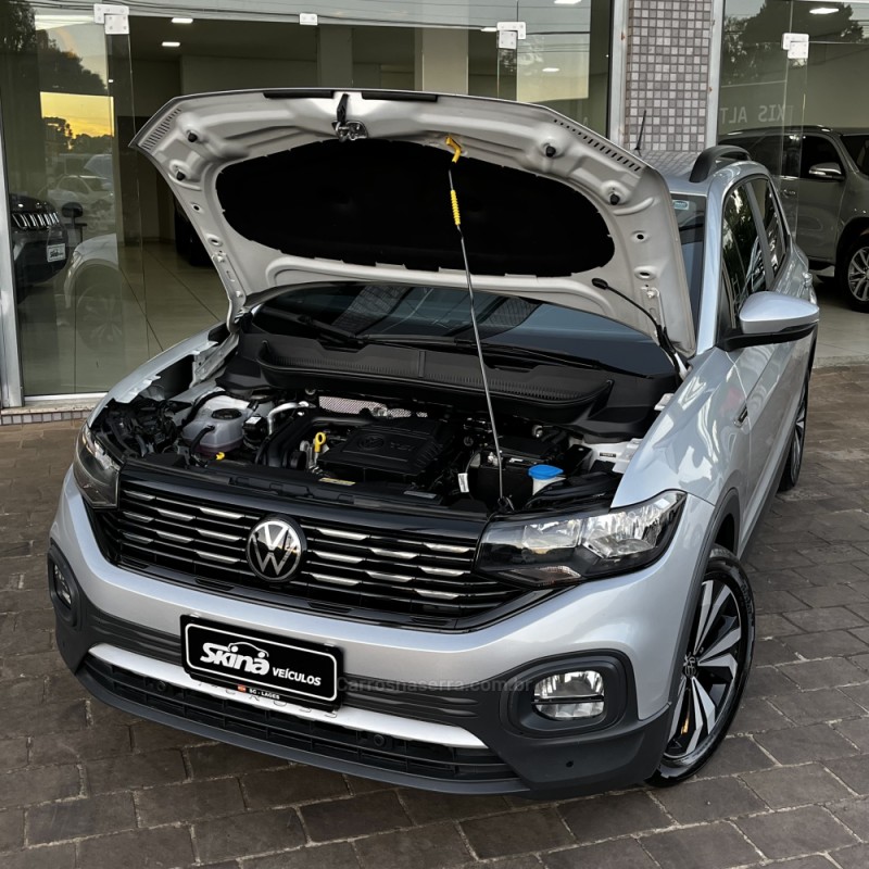 T-CROSS 1.0 COMFORTLINE TSI FLEX 4P AUTOMÁTICO - 2023 - VACARIA