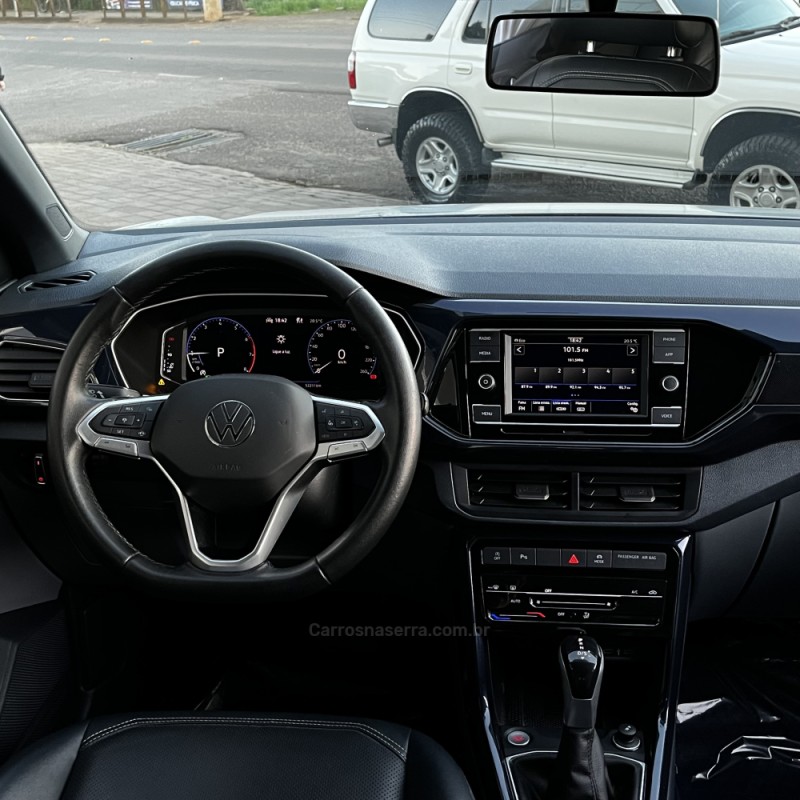 T-CROSS 1.0 COMFORTLINE TSI FLEX 4P AUTOMÁTICO - 2023 - VACARIA