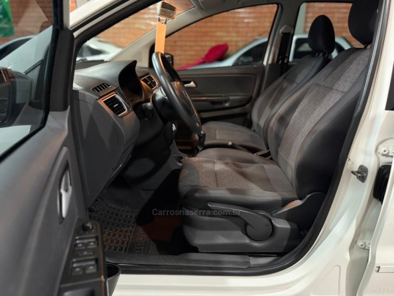 FOX 1.0 MI 8V FLEX 4P MANUAL - 2013 - BENTO GONçALVES