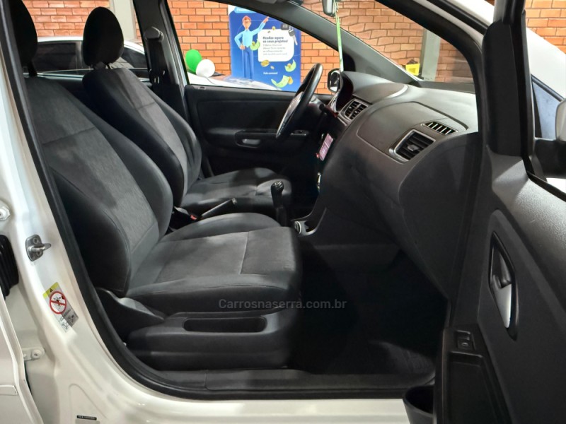 FOX 1.0 MI 8V FLEX 4P MANUAL - 2013 - BENTO GONçALVES