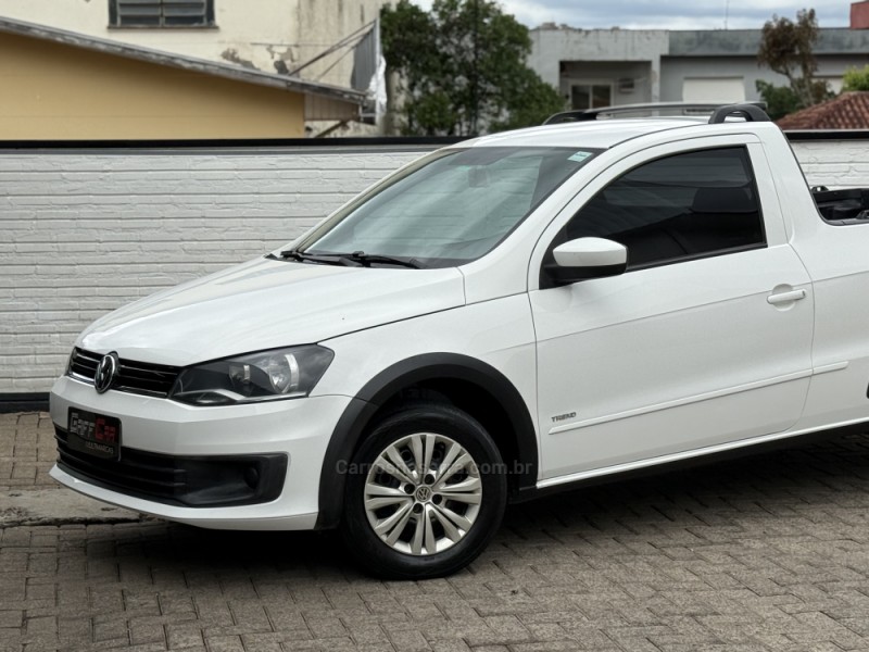 SAVEIRO 1.6 MI CS 8V FLEX 2P MANUAL G.VI - 2014 - DOIS IRMãOS